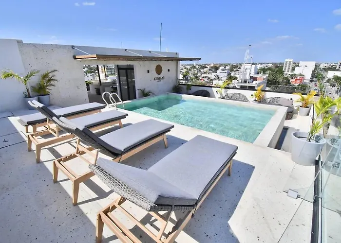 Kumaru By The Spot Apartment *