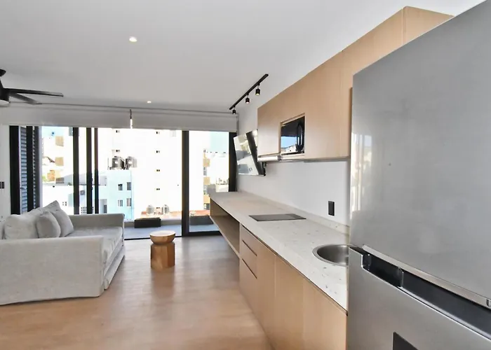 Kumaru By The Spot Apartment