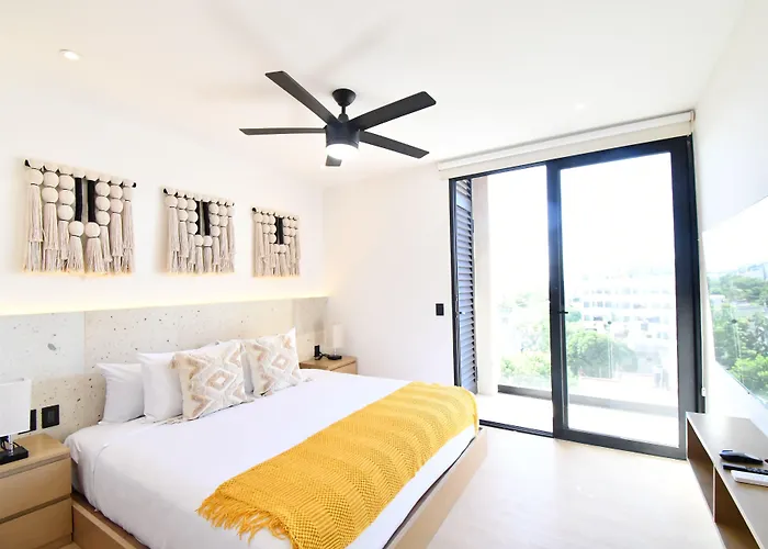Kumaru By The Spot Playa del Carmen